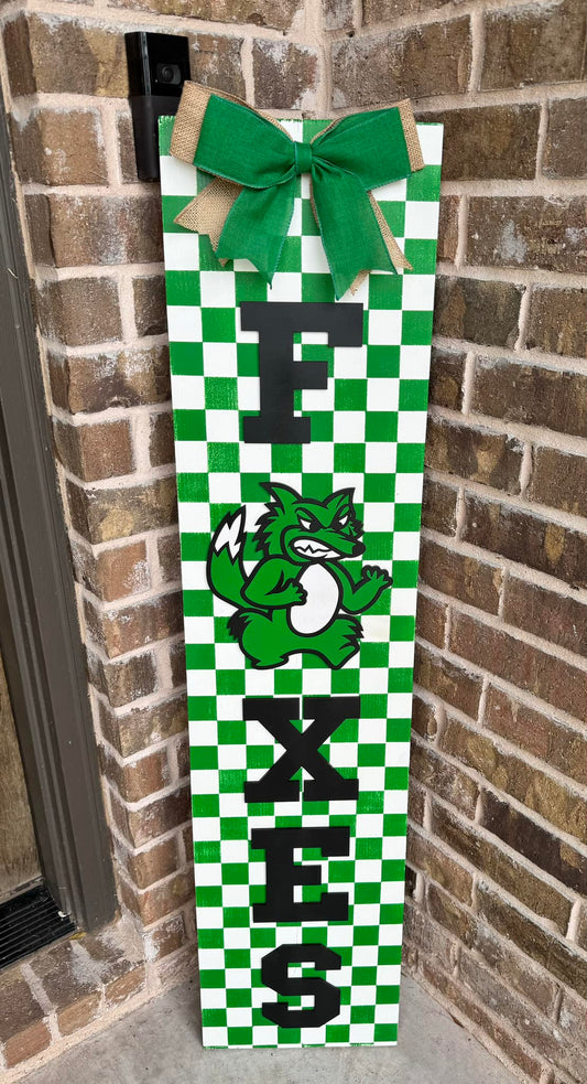 Checkered Door Leaner